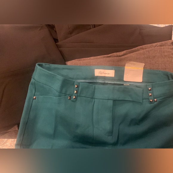 Reitmans Dress pants and capris Size 2P - Picture 4 of 9